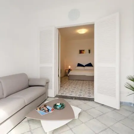 Отель Relais Romildanna *